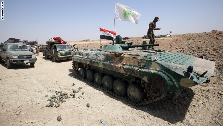 Iraqi government forces take a position in the Saqlawiyah area, north west of Fallujah, during an operation to regain control of the area from the Islamic State group on June 2, 2016. Iraqi forces launched an offensive a week ago to recapture Fallujah, which became an IS group stronghold after its fighters seized the city in January 2014. / AFP / AHMAD AL-RUBAYE (Photo credit should read AHMAD AL-RUBAYE/AFP/Getty Images)